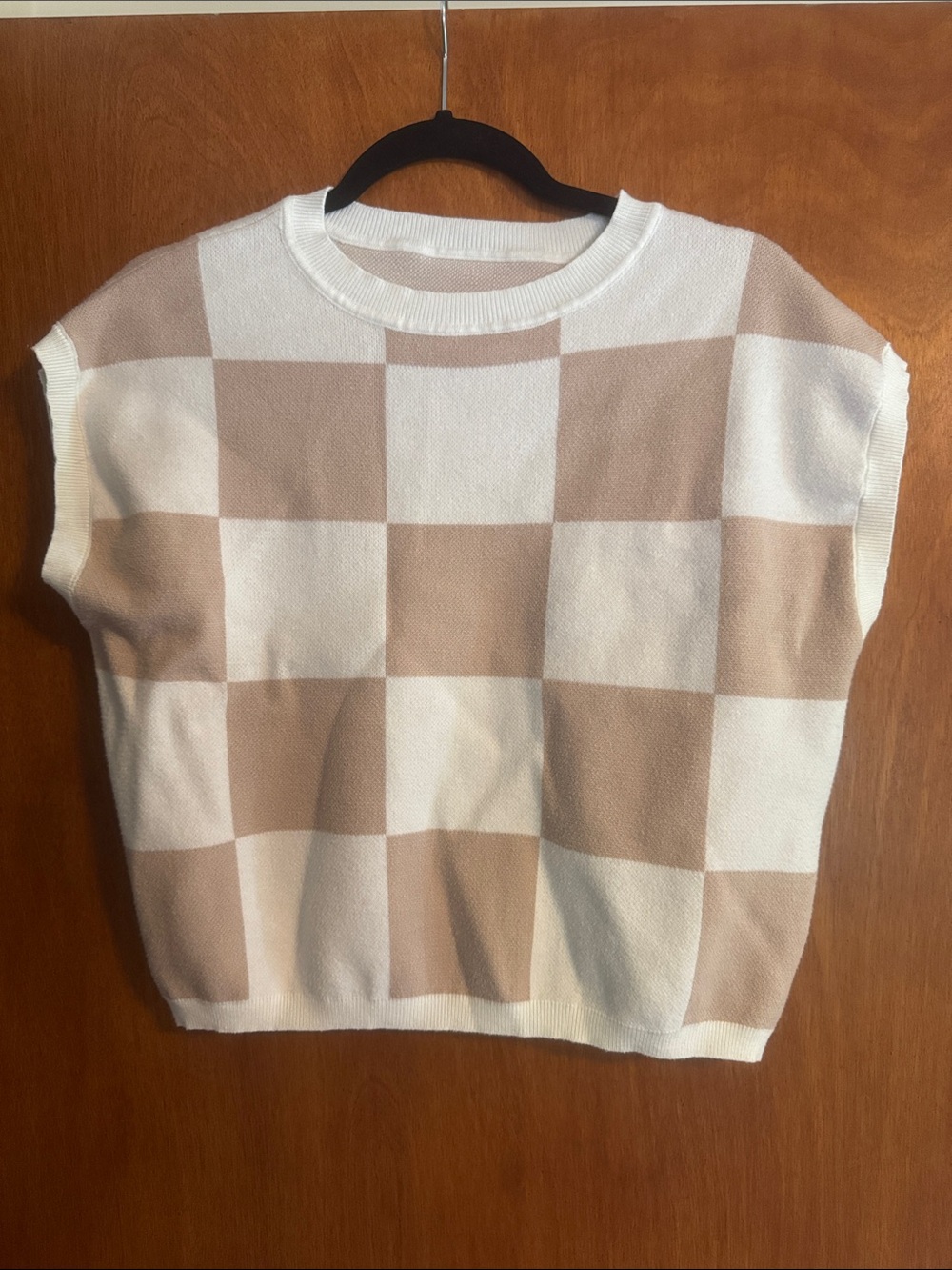 Women’s Checkerboard Knit sweater Top in Cream and Tan